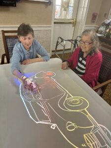 Painting Car with Tover Table